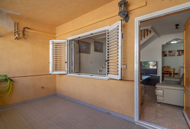 4 soveværelse Byhus til salg i Torre de la Horadada, Pilar de la Horadada - € 214.000 (Ref: 9941198)