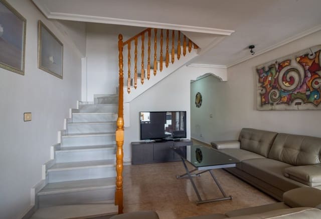 4 soveværelse Byhus til salg i Torre de la Horadada, Pilar de la Horadada - € 214.000 (Ref: 9941198)