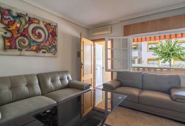 4 soveværelse Byhus til salg i Torre de la Horadada, Pilar de la Horadada - € 214.000 (Ref: 9941198)