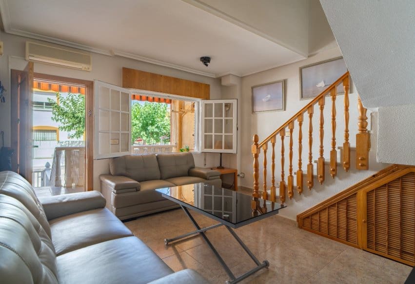 4 soveværelse Byhus til salg i Torre de la Horadada - € 214.000 (Ref: 9941198)