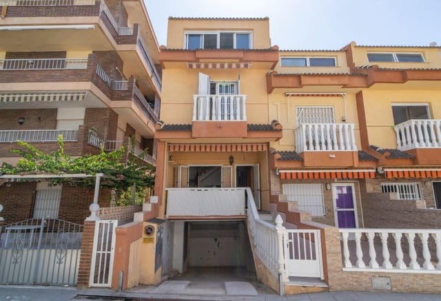 4 soveværelse Byhus til salg i Torre de la Horadada, Pilar de la Horadada - € 214.000 (Ref: 9941198)