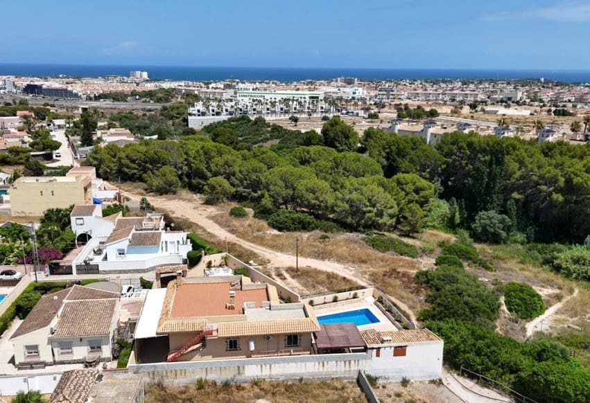 5 soverom Villa til salgs i La Zenia med svømmebasseng - € 840 000 (Ref: 9943215)