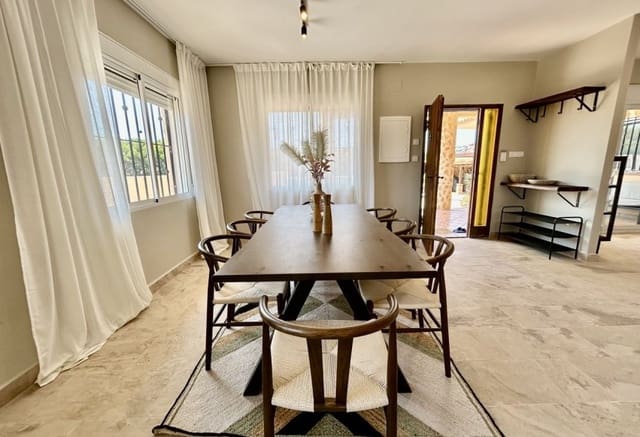 5 soverom Villa til salgs i La Zenia, Orihuela med svømmebasseng - € 840 000 (Ref: 9943215)
