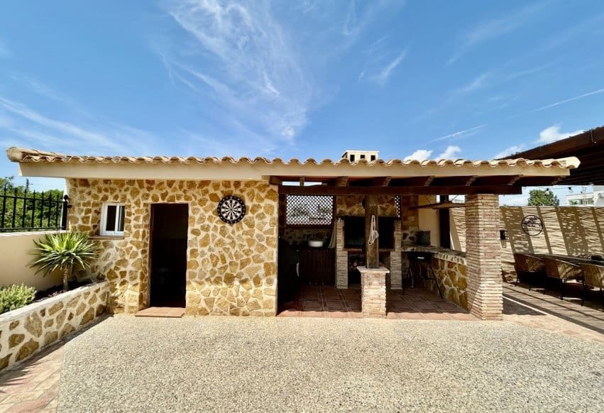 5 soverom Villa til salgs i La Zenia med svømmebasseng - € 840 000 (Ref: 9943215)
