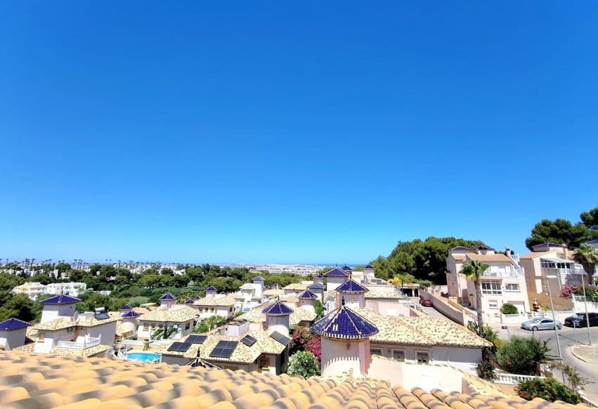 2 soveværelse Lejlighed til salg i Villamartin med swimmingpool - € 159.000 (Ref: 9943217)