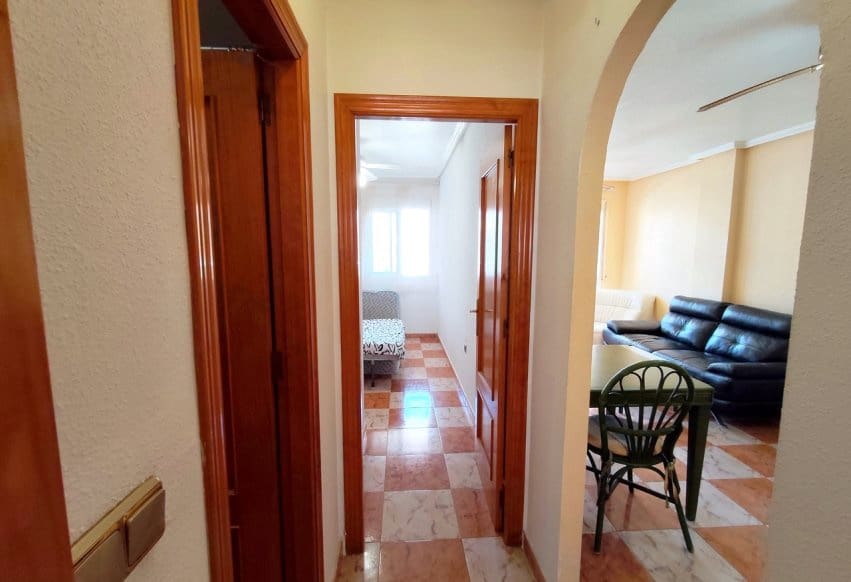 2 soveværelse Lejlighed til salg i Villamartin med swimmingpool - € 159.000 (Ref: 9943217)