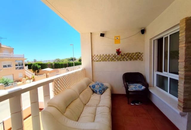 2 soveværelse Lejlighed til salg i Villamartin, Orihuela med swimmingpool - € 140.000 (Ref: 9943217)