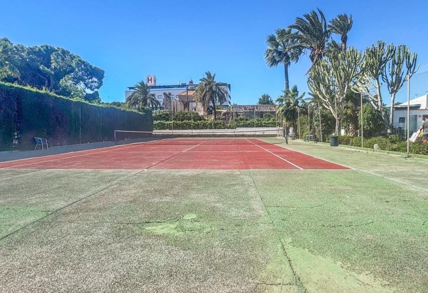 1 soveværelse Bungalow til salg i Torrevieja med swimmingpool - € 125.000 (Ref: 9946616)