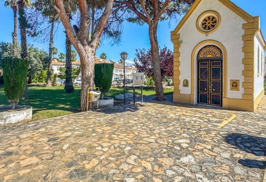 1 soveværelse Bungalow til salg i Torrevieja med swimmingpool - € 125.000 (Ref: 9946616)