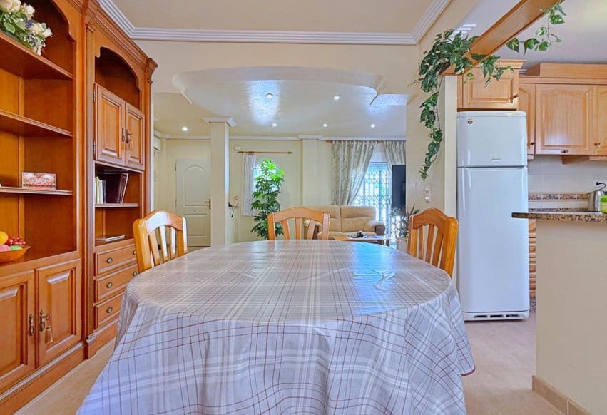 4 soveværelse Villa til salg i Orihuela Costa - € 379.000 (Ref: 9948683)
