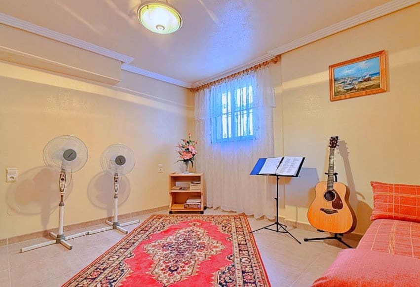 4 soveværelse Villa til salg i Orihuela Costa - € 379.000 (Ref: 9948683)
