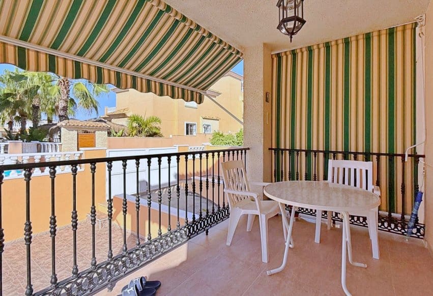 4 soveværelse Villa til salg i Orihuela Costa - € 379.000 (Ref: 9948683)