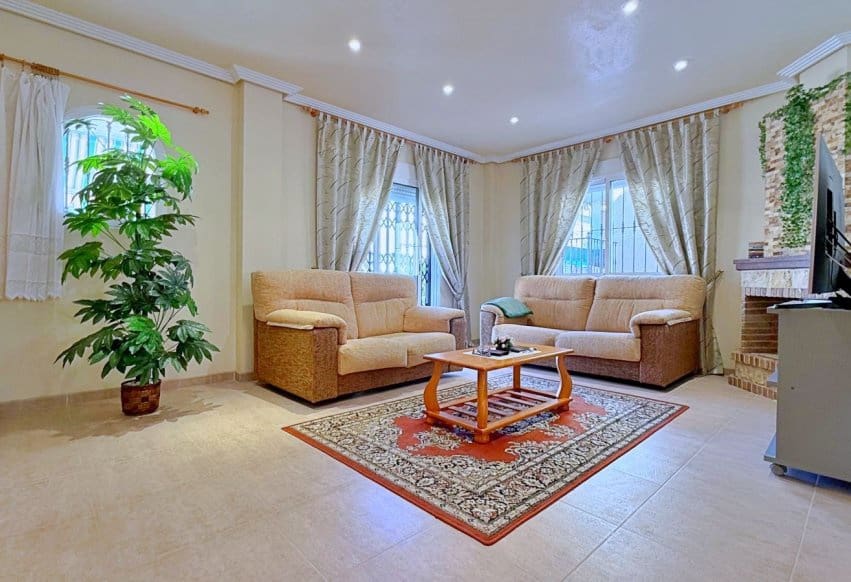 4 soveværelse Villa til salg i Orihuela Costa - € 379.000 (Ref: 9948683)