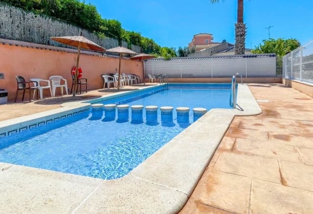 3 slaapkamer Huis te koop in Playa Flamenca, Orihuela met zwembad - € 285.000 (Ref: 9948684)