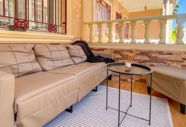 3 slaapkamer Huis te koop in Playa Flamenca, Orihuela met zwembad - € 285.000 (Ref: 9948684)