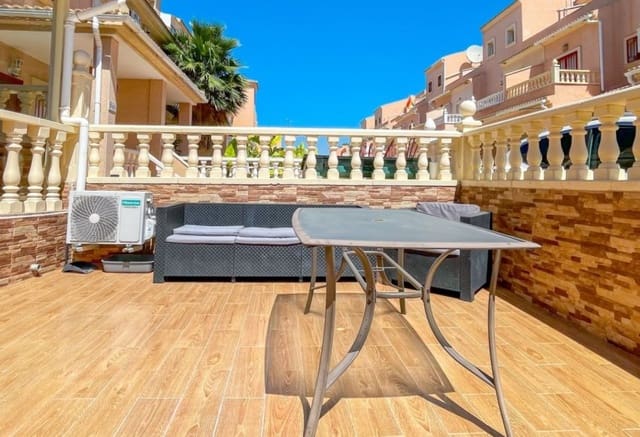 3 slaapkamer Huis te koop in Playa Flamenca, Orihuela met zwembad - € 285.000 (Ref: 9948684)