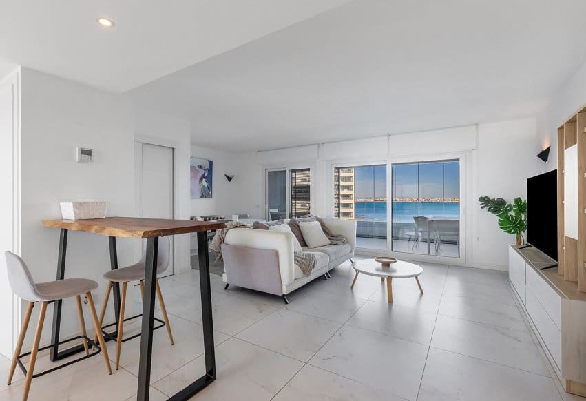 2 makuuhuone Huoneisto myytävänä paikassa Punta Prima - 765 000 € (Ref: 9948687)