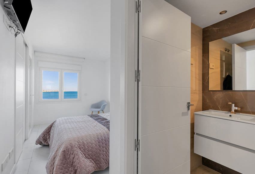 2 makuuhuone Huoneisto myytävänä paikassa Punta Prima - 765 000 € (Ref: 9948687)