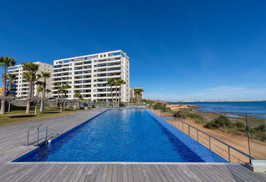 2 makuuhuone Huoneisto myytävänä paikassa Punta Prima - 765 000 € (Ref: 9948687)