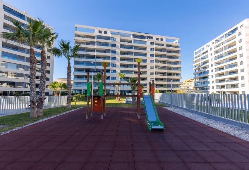 2 makuuhuone Huoneisto myytävänä paikassa Punta Prima - 765 000 € (Ref: 9948687)