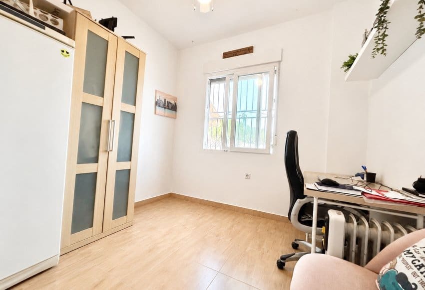 2 soveværelse Lejlighed til salg i Cabo Roig med swimmingpool - € 159.900 (Ref: 9950186)