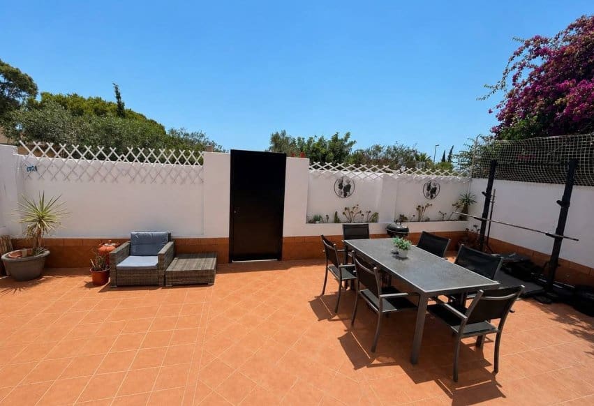 2 soveværelse Lejlighed til salg i Cabo Roig med swimmingpool - € 159.900 (Ref: 9950186)