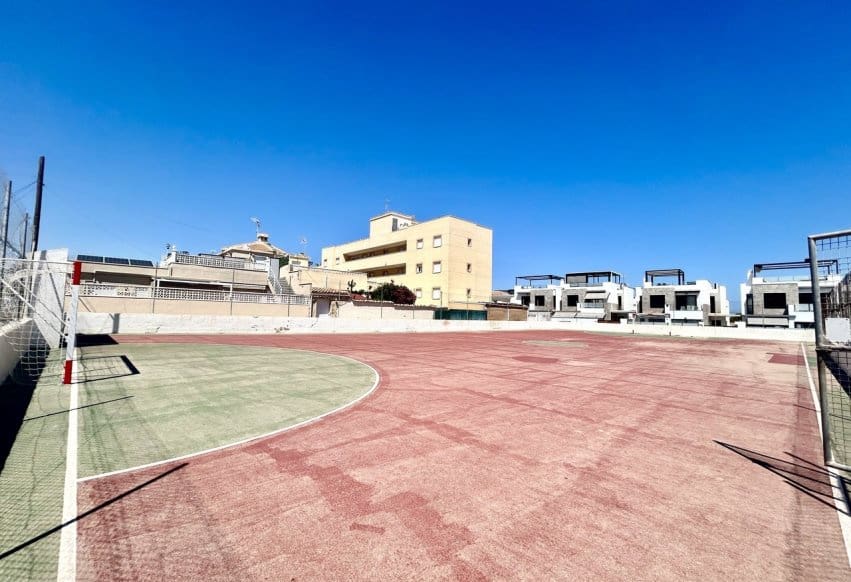 2 soveværelse Lejlighed til salg i Cabo Roig med swimmingpool - € 159.900 (Ref: 9950186)