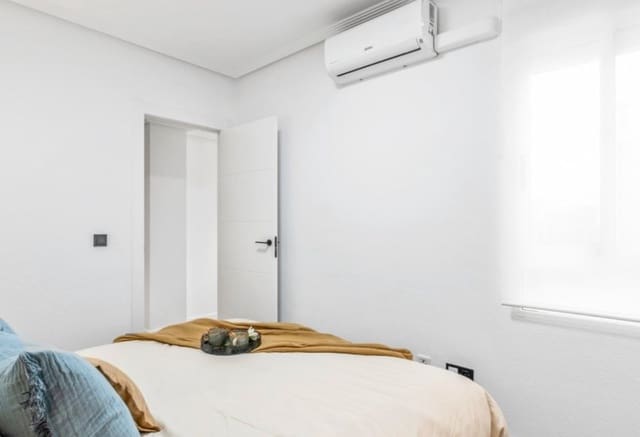 2 chambre Appartement à vendre à La Florida, Orihuela avec piscine - 194 800 € (Ref: 9950191)