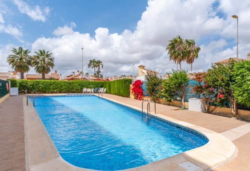 2 bedroom Apartment for sale in La Florida with pool - € 194,800 (Ref: 9950191)