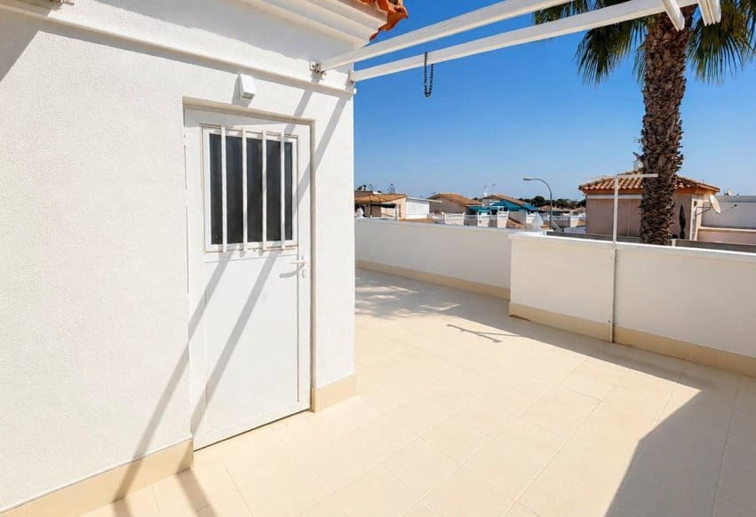 3 soverom Hus til salgs i Orihuela Costa - € 239 000 (Ref: 9950346)