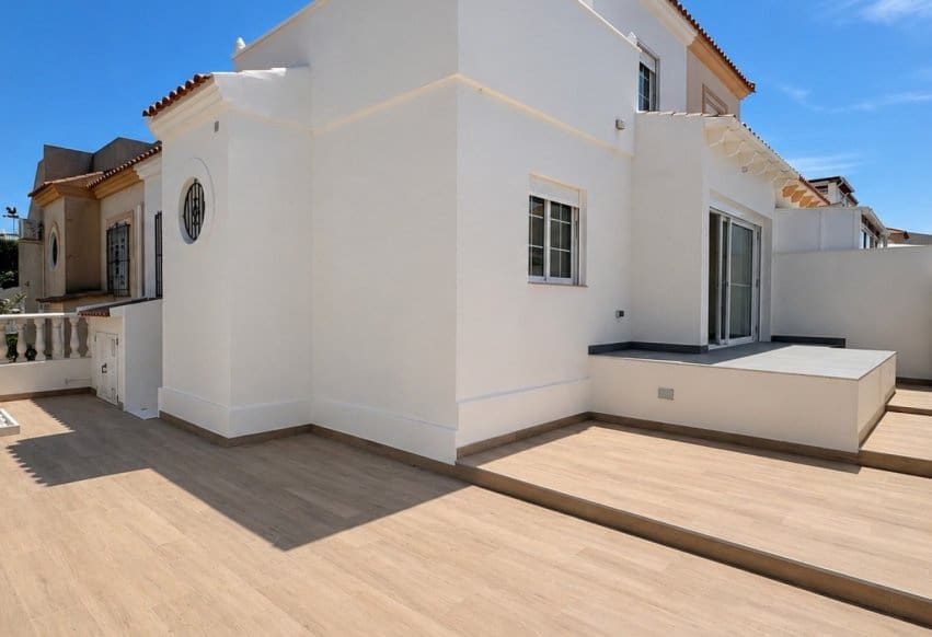 3 sovrum Hus till salu i Orihuela Costa med pool - 239 000 € (Ref: 9953068)