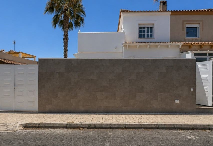 3 sovrum Hus till salu i Orihuela Costa med pool - 239 000 € (Ref: 9953068)