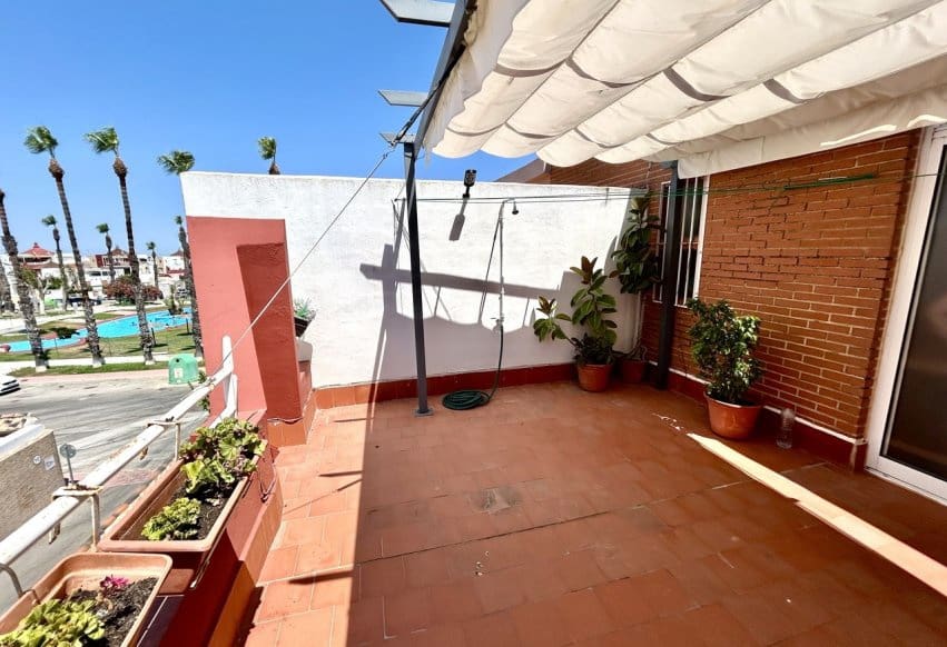2 bedroom Townhouse for sale in Torrevieja with pool - € 239,500 (Ref: 9953069)