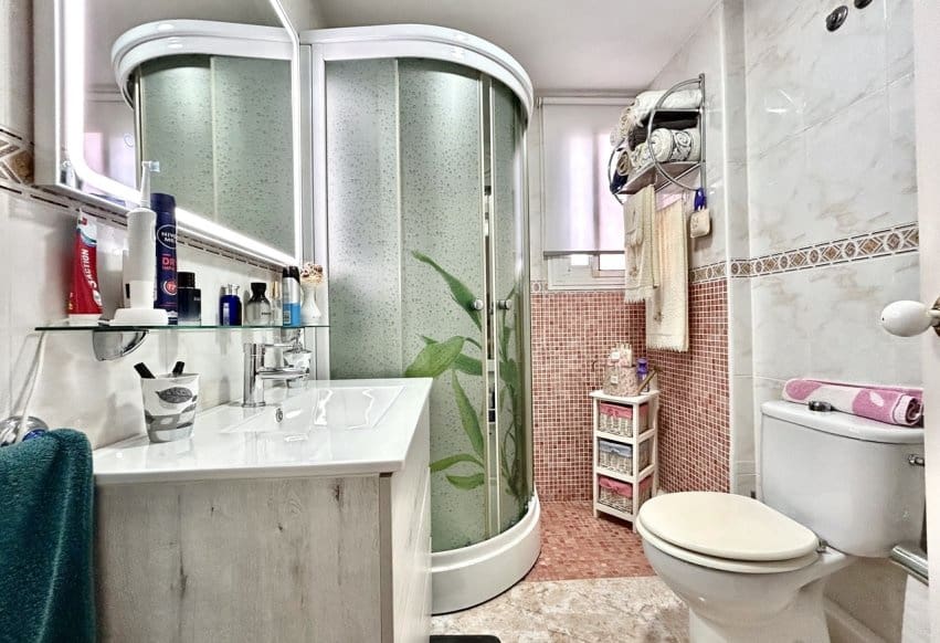 2 bedroom Townhouse for sale in Torrevieja with pool - € 239,500 (Ref: 9953069)