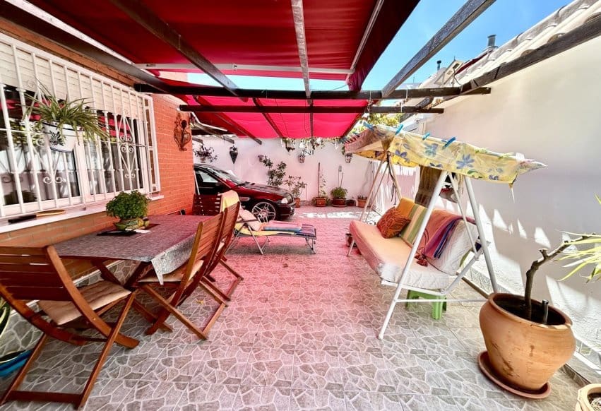 2 bedroom Townhouse for sale in Torrevieja with pool - € 239,500 (Ref: 9953069)