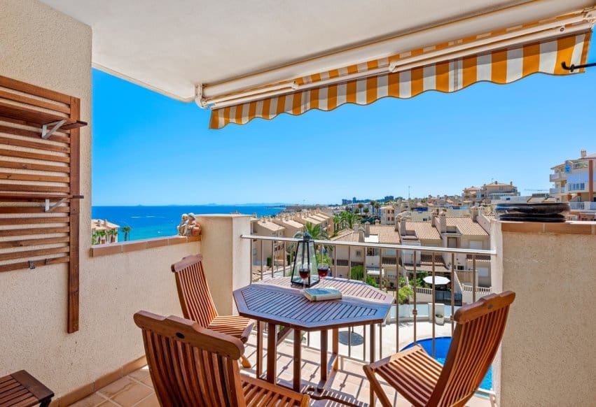3 bedroom Beach Apartment for sale in Cabo Roig - € 320,000 (Ref: 9953071)