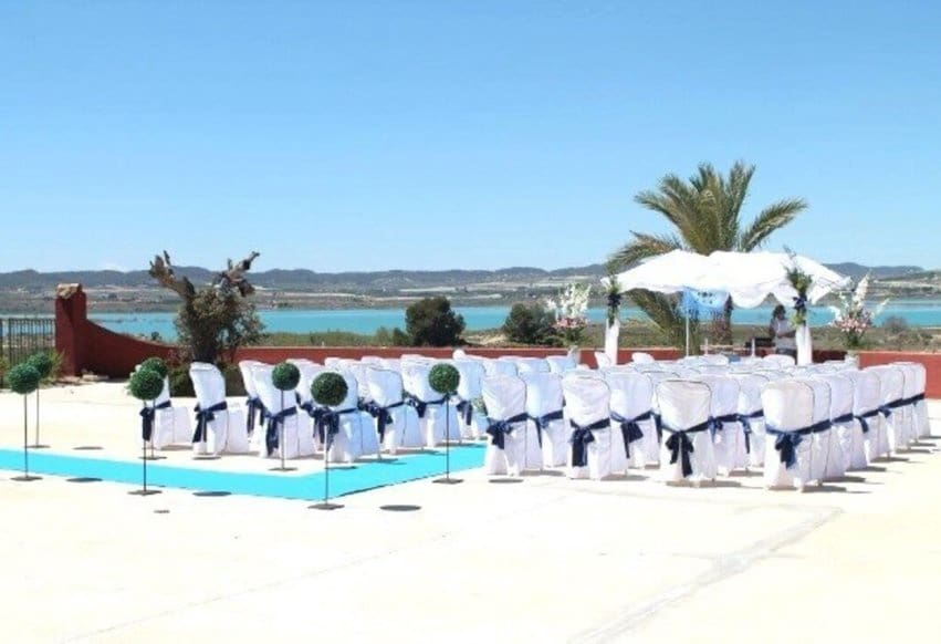 Chalet de 4 habitaciones en Torremendo en venta con piscina - 1.745.000 € (Ref: 9954601)