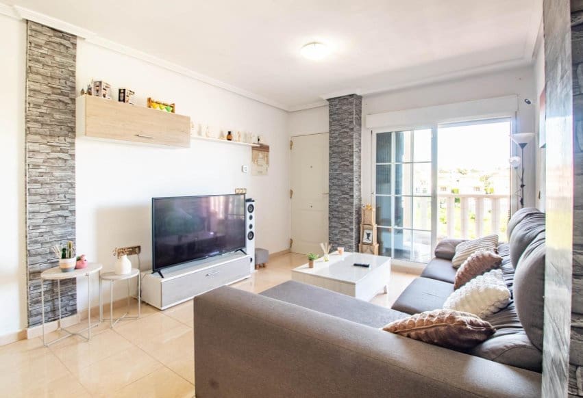2 bedroom Apartment for sale in Orihuela Costa with pool - € 139,900 (Ref: 9961528)