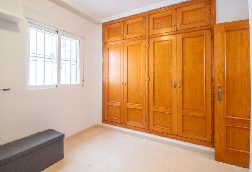 2 bedroom Apartment for sale in Orihuela Costa with pool - € 139,900 (Ref: 9961528)