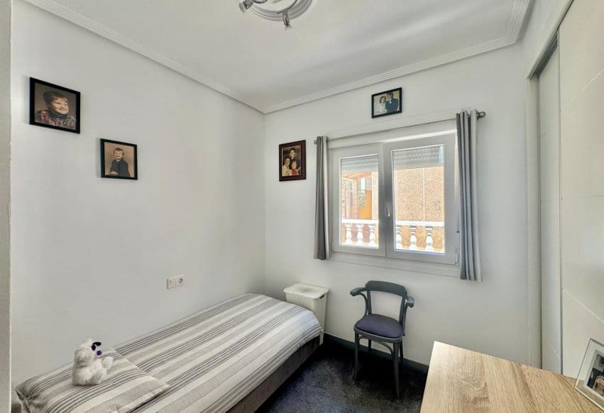 2 quarto Moradia para venda em La Florida com piscina - 245 000 € (Ref: 9961630)