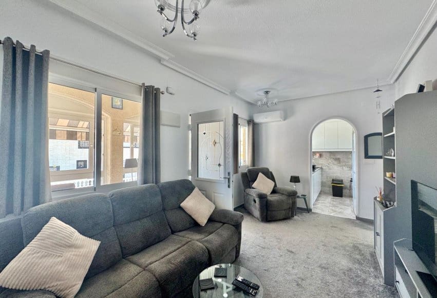 2 quarto Moradia para venda em La Florida com piscina - 245 000 € (Ref: 9961630)