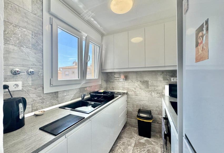 2 quarto Moradia para venda em La Florida com piscina - 245 000 € (Ref: 9961630)