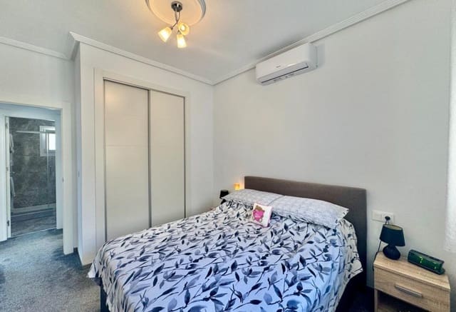 2 makuuhuone Huvila myytävänä paikassa La Florida, Orihuela mukana uima-altaan - 245 000 € (Ref: 9961630)