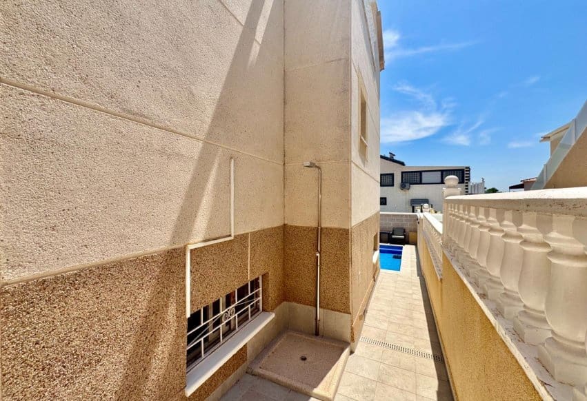 2 quarto Moradia para venda em La Florida com piscina - 245 000 € (Ref: 9961630)