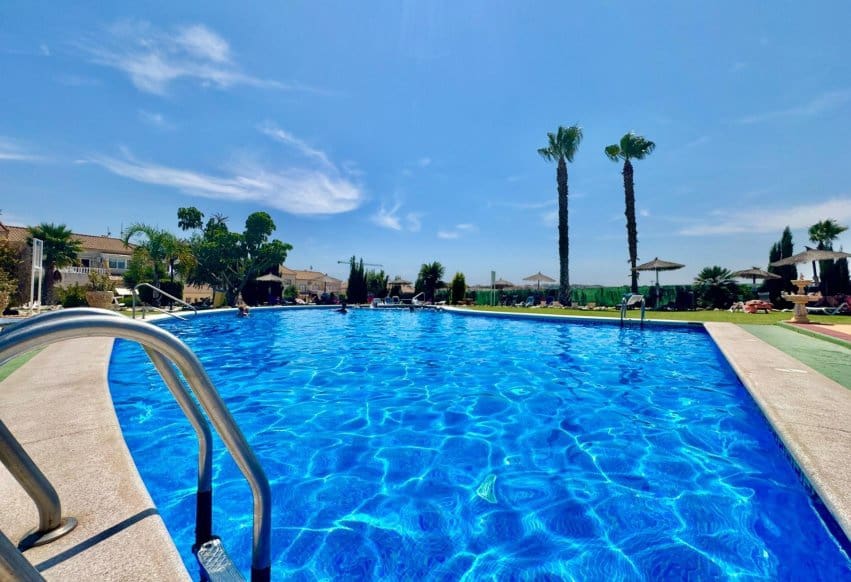 2 quarto Moradia para venda em La Florida com piscina - 245 000 € (Ref: 9961630)