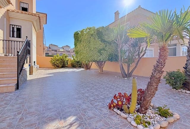 4 soverom Villa til salgs i Los Balcones - Los Altos, Orihuela - € 379 000 (Ref: 9964169)