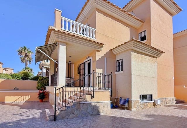 4 soverom Villa til salgs i Los Balcones - Los Altos, Orihuela - € 379 000 (Ref: 9964169)