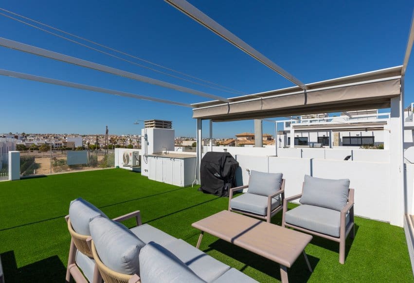 2 sypialnia Penthouse na sprzedaż w Orihuela Costa z basenem garażem - 349 900 € (Ref: 9964170)