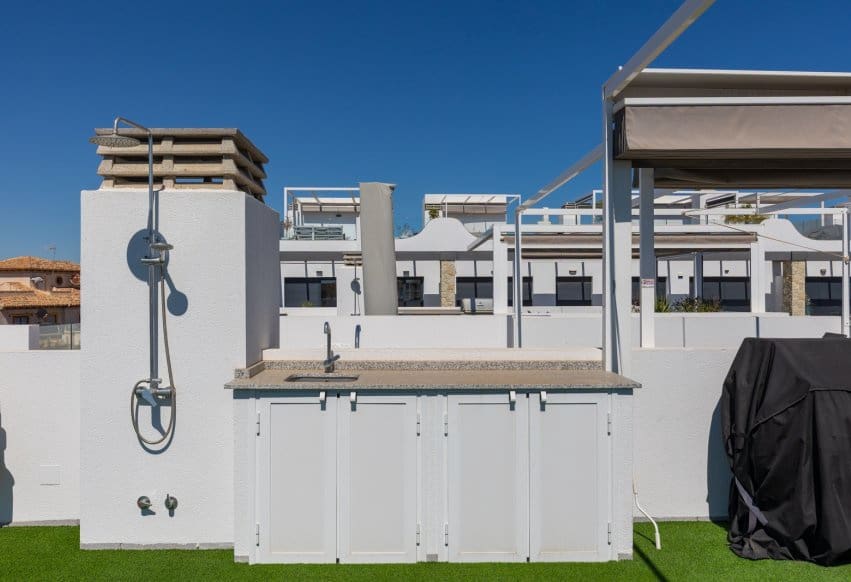 2 sypialnia Penthouse na sprzedaż w Orihuela Costa z basenem garażem - 349 900 € (Ref: 9964170)