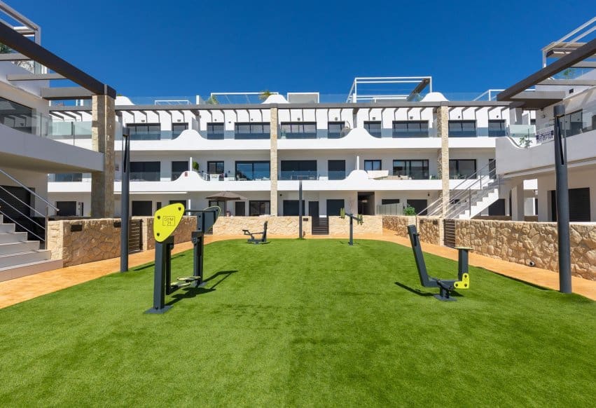 2 sypialnia Penthouse na sprzedaż w Orihuela Costa z basenem garażem - 349 900 € (Ref: 9964170)